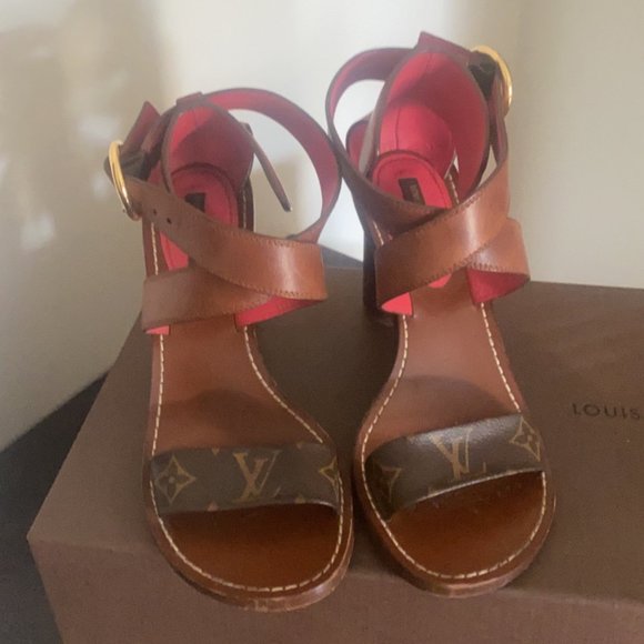 Louie Vuitton Heeled Sandals - Picture 1 of 9